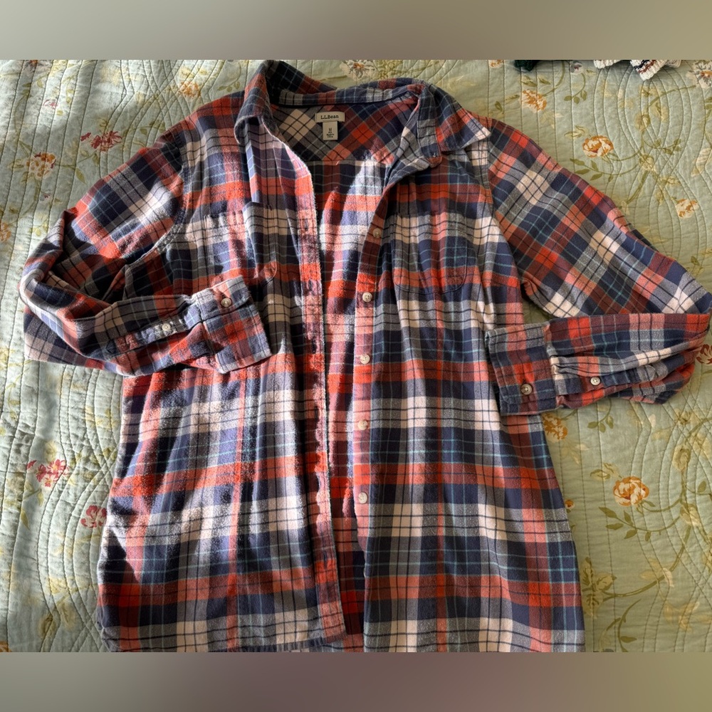 L.L. Bean Plaid Button Down Women’s Size Medium